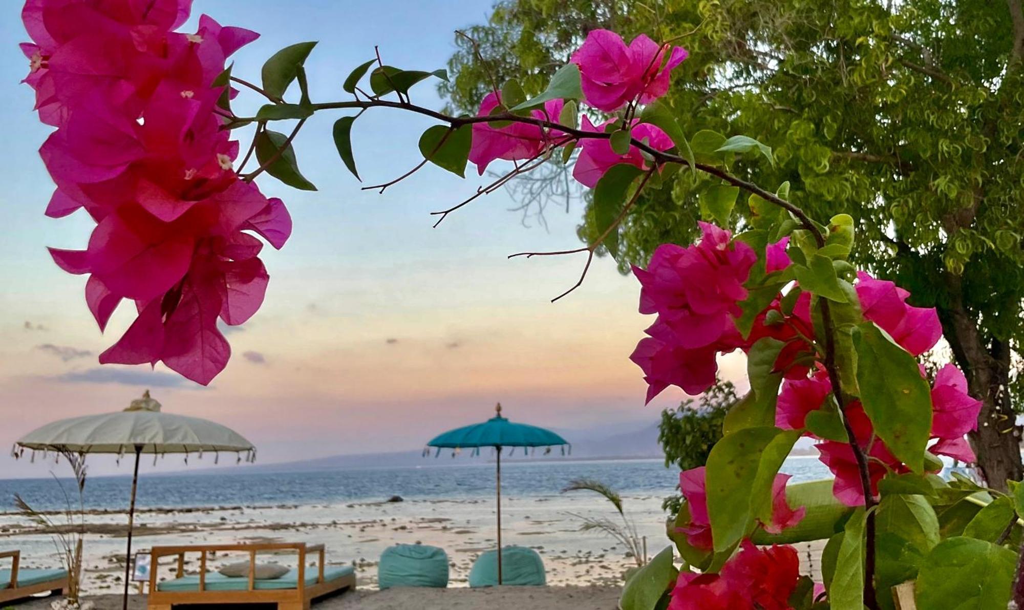 Mandala Beach Healing Rooms Гили-Эйр Экстерьер фото