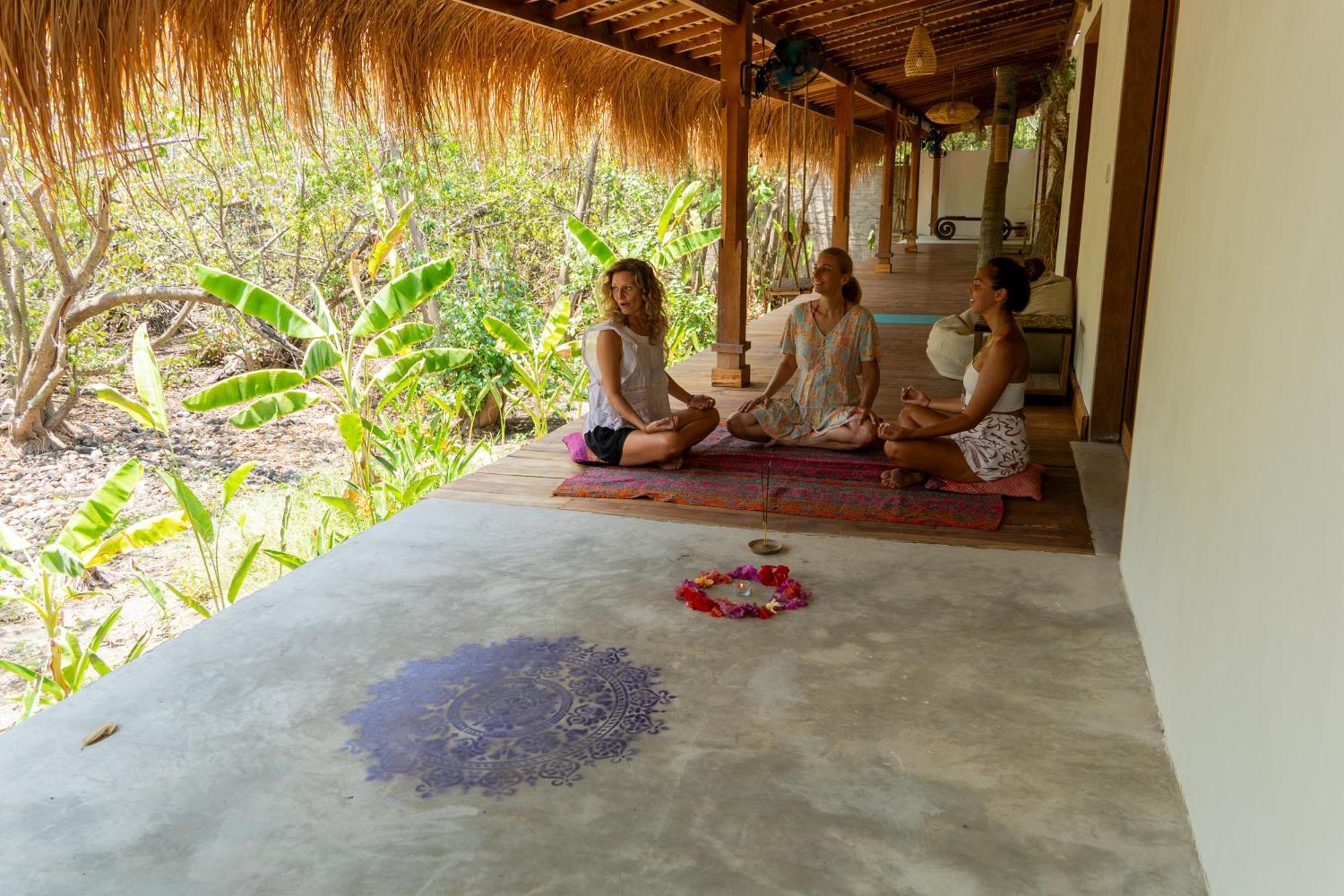 Mandala Beach Healing Rooms Гили-Эйр Экстерьер фото