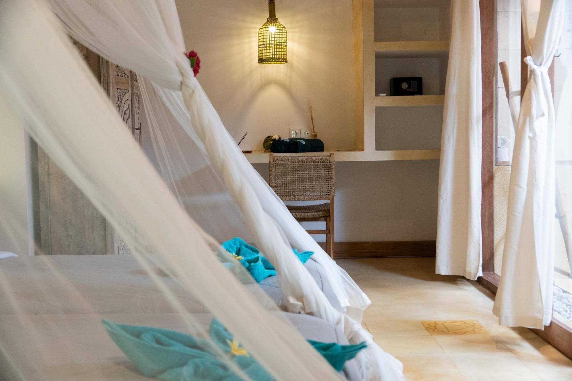Mandala Beach Healing Rooms Гили-Эйр Экстерьер фото