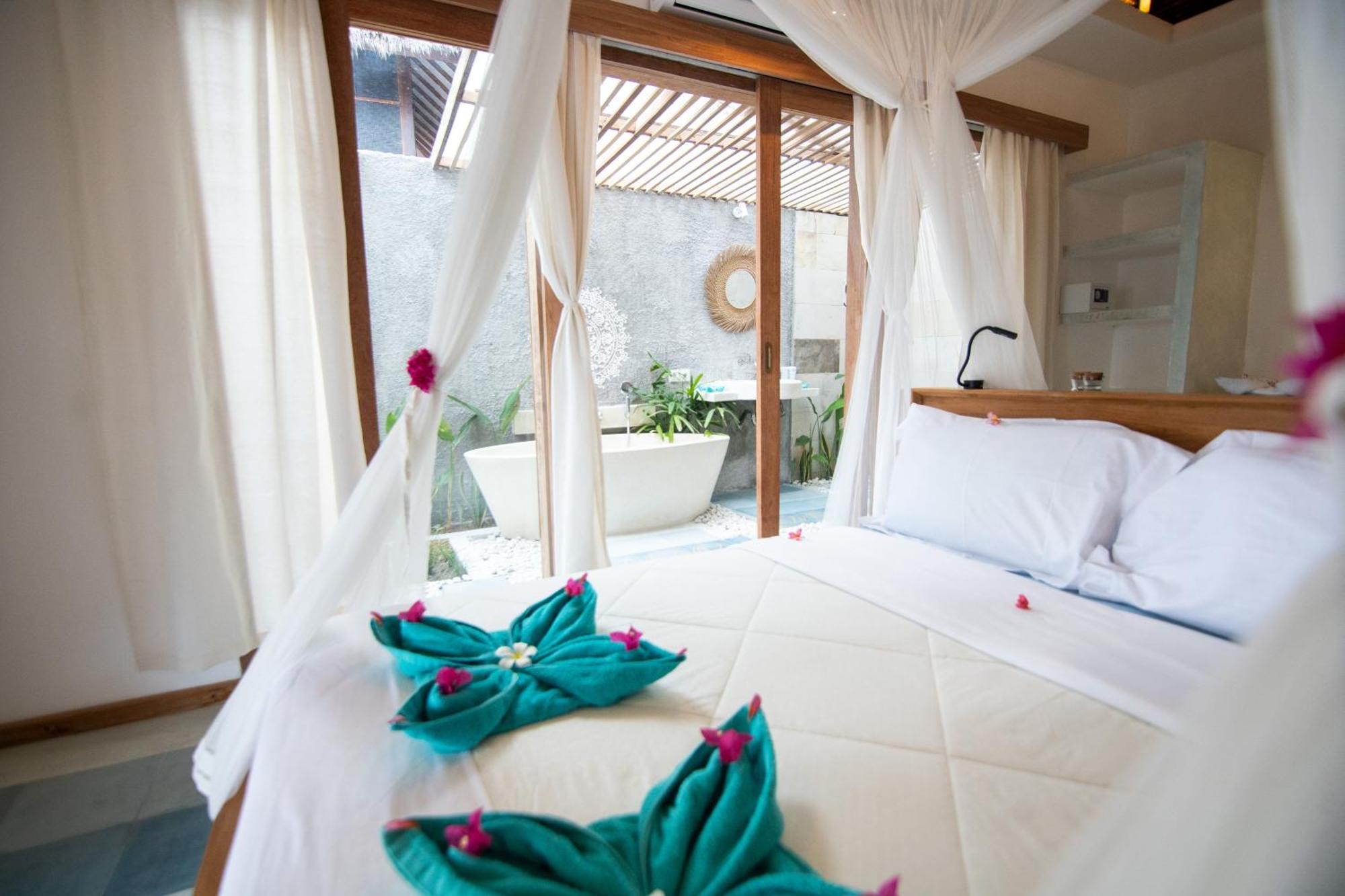 Mandala Beach Healing Rooms Гили-Эйр Экстерьер фото