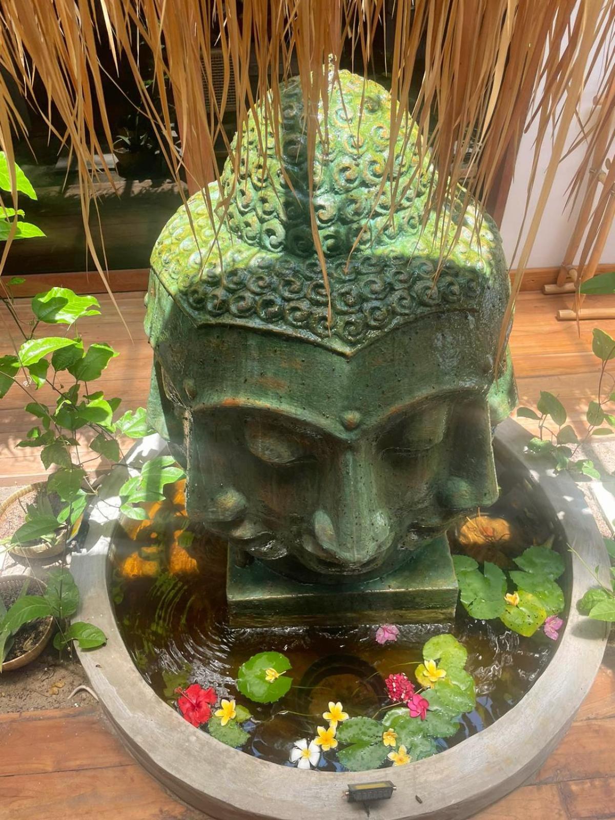 Mandala Beach Healing Rooms Гили-Эйр Экстерьер фото
